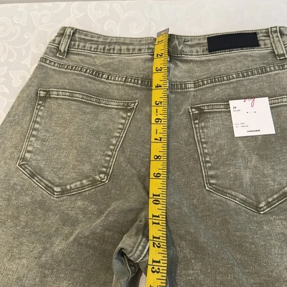 Vigoss “Dylan” Raw Edge Wide Leg Jeans. Size 29 - Picture 12 of 15